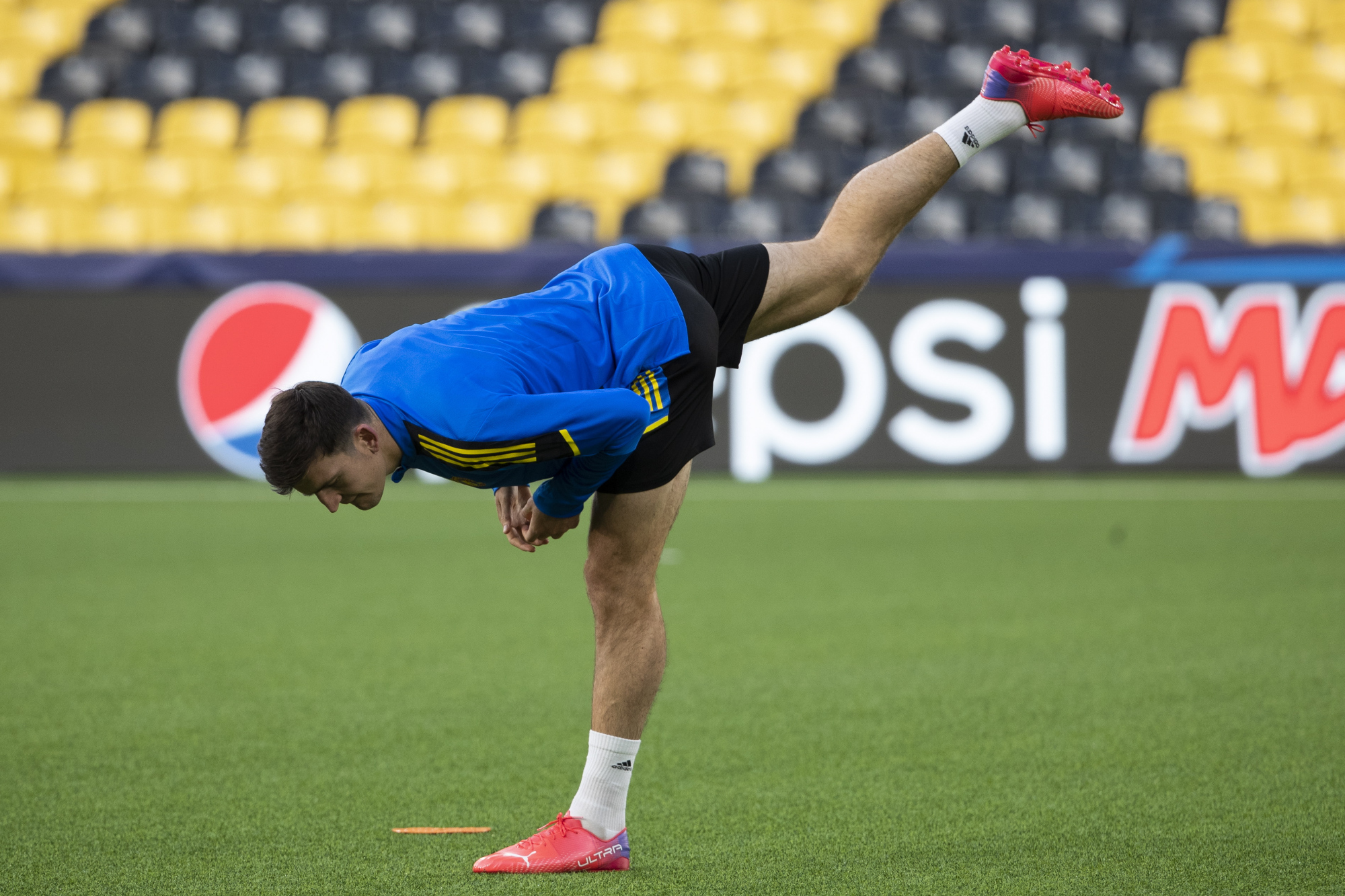 风云突变金州勇士关键时刻复出首秀曼联迎来里程碑备战欧冠,这操作让人直呼:纽卡斯尔今晚单刀错失的简单介绍 风云突变金州勇士关键时刻复出首秀曼联迎来里程碑备战欧冠,这操作让人直呼:纽卡斯尔今晚单刀错失的简单介绍