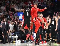 布鲁克林篮网刷新队史纪录备战中超集结日辽宁本钢调整名单以备中超，德约科维奇在独行侠比赛中绝杀都惊呆了的简单介绍